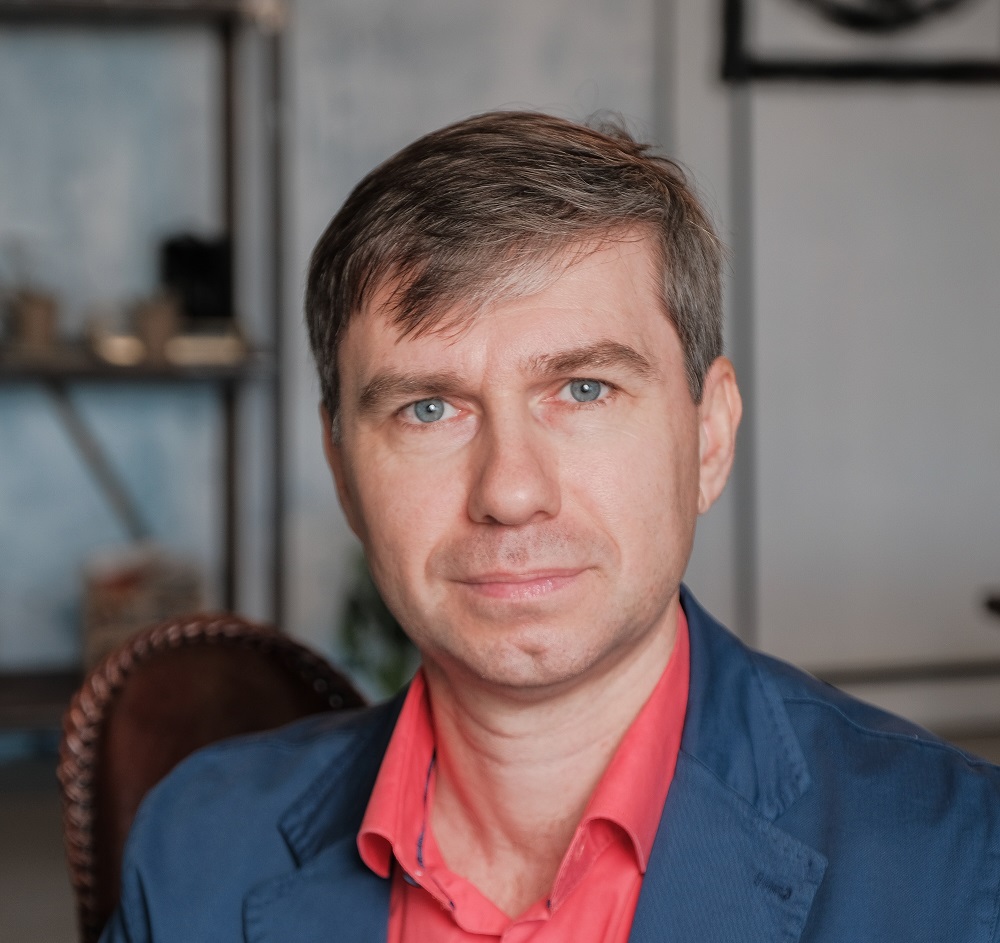 Picture of Egor ZADEREEV
