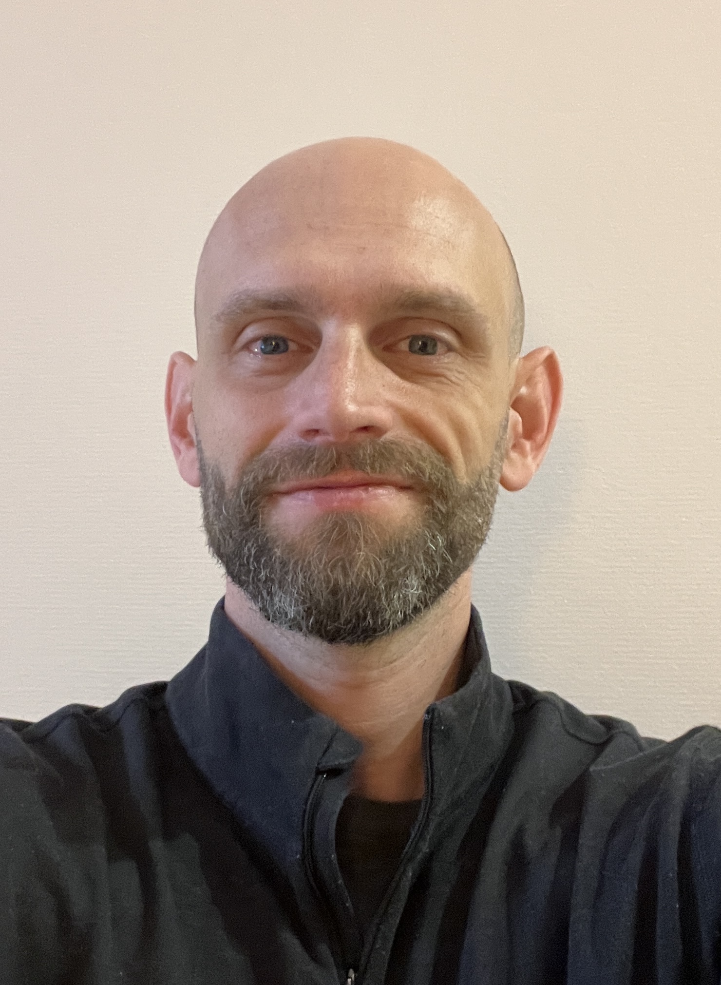 Speaker Andrew TILKER