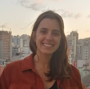 Speaker Beatriz BARROS AYDOS