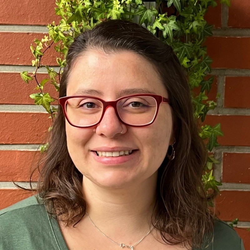 Speaker Julia SILVA BENETI