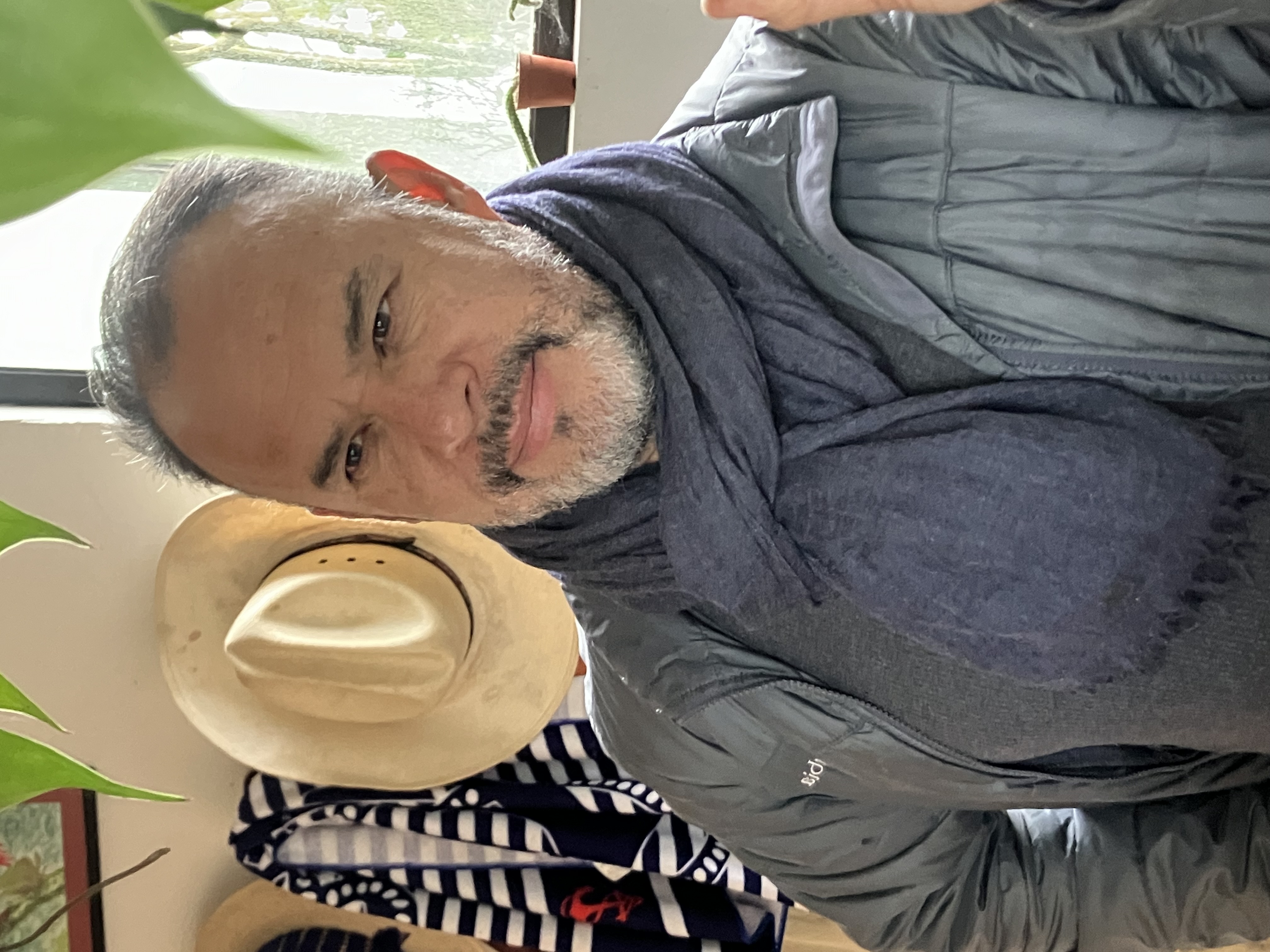Speaker Edgar Pérez